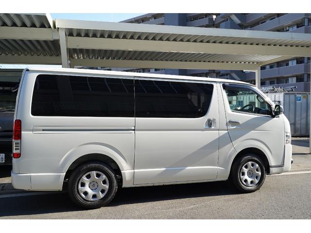 ハイエースバン スーパーＧＬ　ダークプライムＩＩ　ワンオーナー／２．８００ｃｃ／ディーゼルターボ／６速ＡＴ／記録簿付／ＴＳＳ装着車／ＬＤＡ装着車／新品バンタイヤ／スマートキー／純正エンジンスターター／ナビ／ブルートゥース／地デジ／Ｂカメラ／ＥＴＣ／（45枚目）