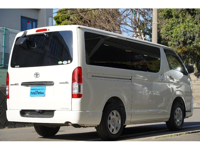 ハイエースバン スーパーＧＬ　ダークプライムＩＩ　ワンオーナー／２．８００ｃｃ／ディーゼルターボ／６速ＡＴ／記録簿付／ＴＳＳ装着車／ＬＤＡ装着車／新品バンタイヤ／スマートキー／純正エンジンスターター／ナビ／ブルートゥース／地デジ／Ｂカメラ／ＥＴＣ／（55枚目）