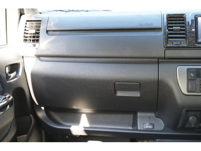 ハイエースバン スーパーＧＬ　ダークプライムＩＩ　ワンオーナー／２．８００ｃｃ／ディーゼルターボ／６速ＡＴ／記録簿付／ＴＳＳ装着車／ＬＤＡ装着車／新品バンタイヤ／スマートキー／純正エンジンスターター／ナビ／ブルートゥース／地デジ／Ｂカメラ／ＥＴＣ／（66枚目）