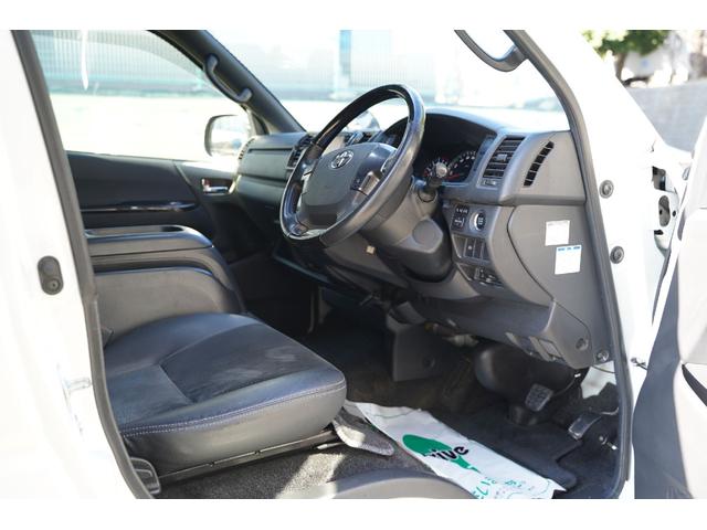 ハイエースバン スーパーＧＬ　ダークプライムＩＩ　ワンオーナー／２．８００ｃｃ／ディーゼルターボ／６速ＡＴ／記録簿付／ＴＳＳ装着車／ＬＤＡ装着車／新品バンタイヤ／スマートキー／純正エンジンスターター／ナビ／ブルートゥース／地デジ／Ｂカメラ／ＥＴＣ／（67枚目）