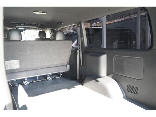 ハイエースバン スーパーＧＬ　ダークプライムＩＩ　ワンオーナー／２．８００ｃｃ／ディーゼルターボ／６速ＡＴ／記録簿付／ＴＳＳ装着車／ＬＤＡ装着車／新品バンタイヤ／スマートキー／純正エンジンスターター／ナビ／ブルートゥース／地デジ／Ｂカメラ／ＥＴＣ／（80枚目）