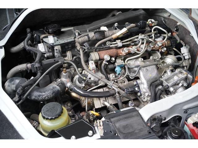 ハイエースバン ロングスーパーＧＬ　３．０００ｃｃ／ディーゼルターボ／両側電動スライドドア／純正ＬＥＤヘッドライト／スマートキー／プッシュスタート／モデリスタフルエアロ／モデリスタウィンカーミラー／ナビ／ブルートゥース／地デジ／Ｂカメラ（17枚目）