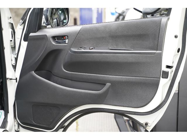 ハイエースバン ロングスーパーＧＬ　３．０００ｃｃ／ディーゼルターボ／両側電動スライドドア／純正ＬＥＤヘッドライト／スマートキー／プッシュスタート／モデリスタフルエアロ／モデリスタウィンカーミラー／ナビ／ブルートゥース／地デジ／Ｂカメラ（59枚目）
