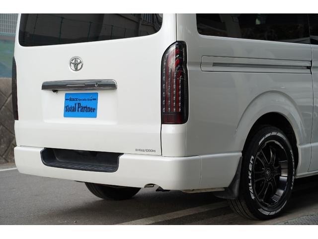 ハイエースバン ロングスーパーGL 4WD/3.000cc/ディーゼルターボ/純正HID/LEDフォグ/バットフェイス/リップ/17インチAW/415コブラLEDテール/スライドガラス/ナビ/ブルートゥース/Bカメラ/ETC/地デジ/(8枚目)