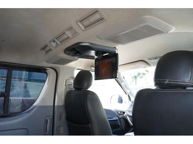 ハイエースバン ロングスーパーＧＬ　２．０００ｃｃ／ガソリン／新品ラジエター交換済／Ｗエアーバック／後席シートベルト／サイドスライドガラス／ＬＥＤヘッドライト／純正キーレス／イモビライザー付／ナビ／ＥＴＣ／フリップダウンモニター／（12枚目）