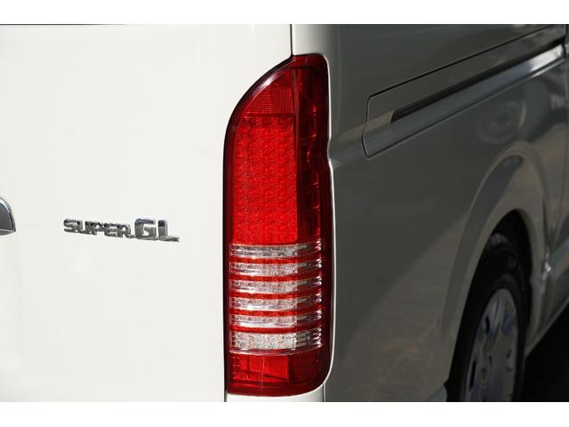 ハイエースバン ロングスーパーＧＬ　２．０００ｃｃ／ガソリン／新品ラジエター交換済／Ｗエアーバック／後席シートベルト／サイドスライドガラス／ＬＥＤヘッドライト／純正キーレス／イモビライザー付／ナビ／ＥＴＣ／フリップダウンモニター／（52枚目）