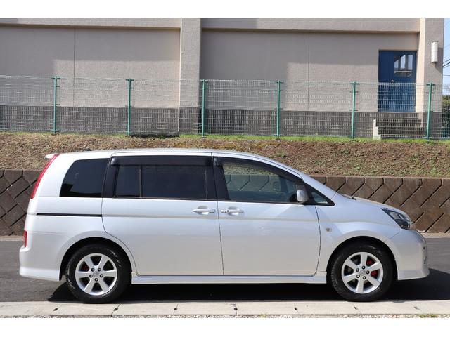 アイシス トヨタ プラタナ ユーザー下取り車 ２ ０００ｃｃ ｃｖｔ プラタナ ７名 ナビ バックカメラ スマートキー ｅｔｃ パワースライドドア ｈｉｄプロジェクターヘッドランプ 純正アルミホイール プライバシーガラス 神奈川県 プラタナ ユーザー