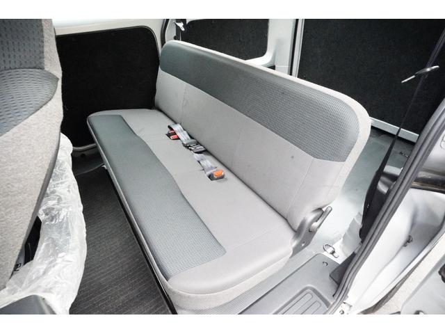 日産 ｎｖ２００バネットバン ｖｘ ガソリン １ ６００ｃｃ 最大積載量６００ｋｇ ｗエアーバック 後席シートベルト ５人乗 純正 79 9万円 平成28年 16年 神奈川県 中古車 価格 Com