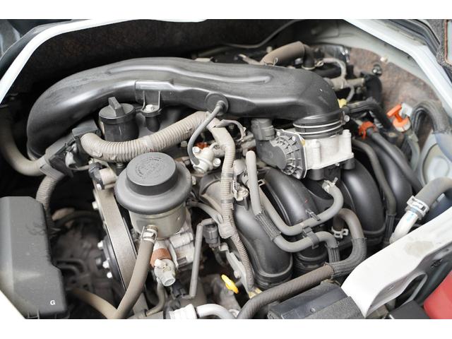 ハイエースバン ロングスーパーＧＬ　２．０００ｃｃ／ガソリン／３型最終モデル／後席シートベルト／バットフェイスボンネット／純正盗難防止装置付／ナビ／キーレス／ローダウン／４型テールライト／インテリアパネル／ＥＴＣ／１００Ｖ／シートカバー（56枚目）