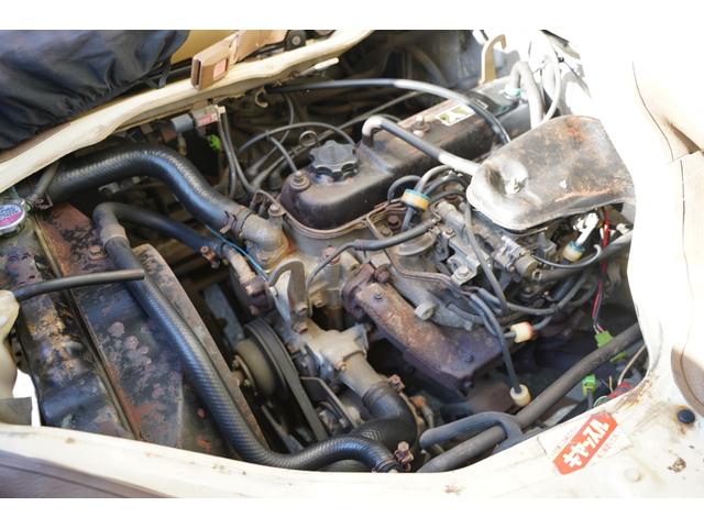 ハイエースバン ロングDX 予備検査取得済/2.000cc/ガソリン/9人乗/コラムマニュアル/純正丸目ヘッドライト/クラシックトヨタエンブレム/塗替ゴビ/カラーNo,PUA/ホワイトリボンタイヤ/M-YH61V/(17枚目)