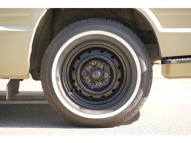 ハイエースバン ロングDX 予備検査取得済/2.000cc/ガソリン/9人乗/コラムマニュアル/純正丸目ヘッドライト/クラシックトヨタエンブレム/塗替ゴビ/カラーNo,PUA/ホワイトリボンタイヤ/M-YH61V/(19枚目)