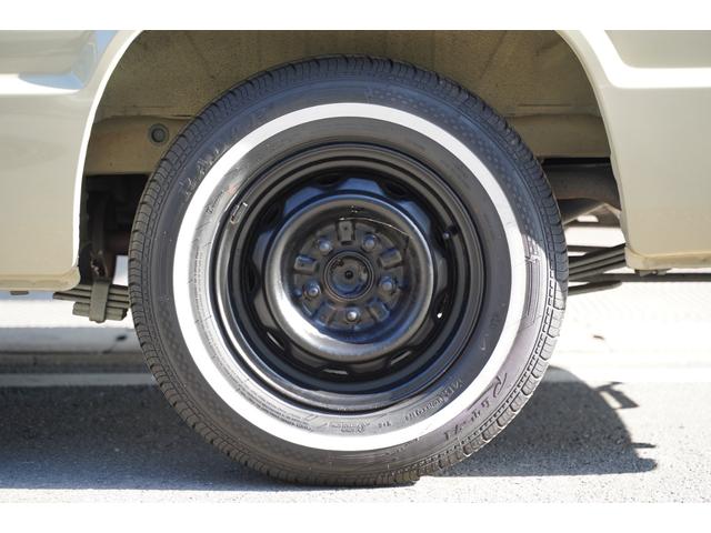 ハイエースバン ロングDX 予備検査取得済/2.000cc/ガソリン/9人乗/コラムマニュアル/純正丸目ヘッドライト/クラシックトヨタエンブレム/塗替ゴビ/カラーNo,PUA/ホワイトリボンタイヤ/M-YH61V/(22枚目)