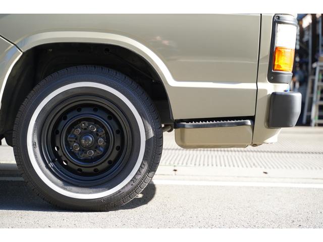 ハイエースバン ロングDX 予備検査取得済/2.000cc/ガソリン/9人乗/コラムマニュアル/純正丸目ヘッドライト/クラシックトヨタエンブレム/塗替ゴビ/カラーNo,PUA/ホワイトリボンタイヤ/M-YH61V/(23枚目)