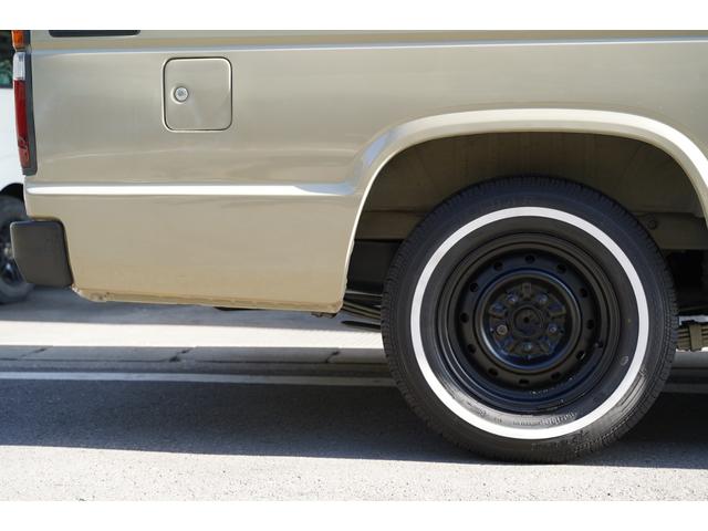 ハイエースバン ロングDX 予備検査取得済/2.000cc/ガソリン/9人乗/コラムマニュアル/純正丸目ヘッドライト/クラシックトヨタエンブレム/塗替ゴビ/カラーNo,PUA/ホワイトリボンタイヤ/M-YH61V/(24枚目)