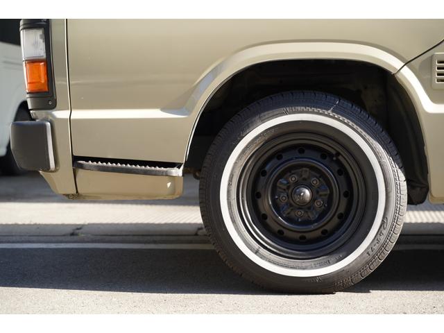 ハイエースバン ロングDX 予備検査取得済/2.000cc/ガソリン/9人乗/コラムマニュアル/純正丸目ヘッドライト/クラシックトヨタエンブレム/塗替ゴビ/カラーNo,PUA/ホワイトリボンタイヤ/M-YH61V/(25枚目)