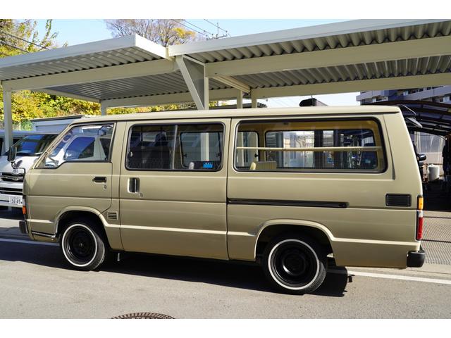 ハイエースバン ロングDX 予備検査取得済/2.000cc/ガソリン/9人乗/コラムマニュアル/純正丸目ヘッドライト/クラシックトヨタエンブレム/塗替ゴビ/カラーNo,PUA/ホワイトリボンタイヤ/M-YH61V/(42枚目)