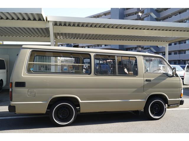 ハイエースバン ロングDX 予備検査取得済/2.000cc/ガソリン/9人乗/コラムマニュアル/純正丸目ヘッドライト/クラシックトヨタエンブレム/塗替ゴビ/カラーNo,PUA/ホワイトリボンタイヤ/M-YH61V/(45枚目)