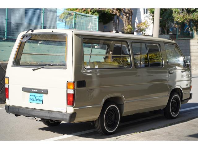 ハイエースバン ロングDX 予備検査取得済/2.000cc/ガソリン/9人乗/コラムマニュアル/純正丸目ヘッドライト/クラシックトヨタエンブレム/塗替ゴビ/カラーNo,PUA/ホワイトリボンタイヤ/M-YH61V/(54枚目)