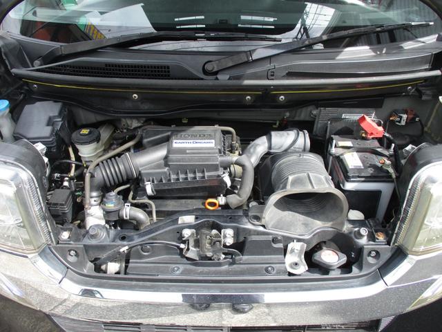 Ｎ－ＢＯＸカスタム Ｇ・ターボパッケージ　ターボ車　ＨＩＤ　フォグ　オートライト　両側パワースライドドア　クルーズコントロール　パドルシフト　カロッツェリアナビ　バックカメラ　地デジ　ＤＶＤ再生　ブルートゥース　ＥＴＣ　禁煙車（17枚目）