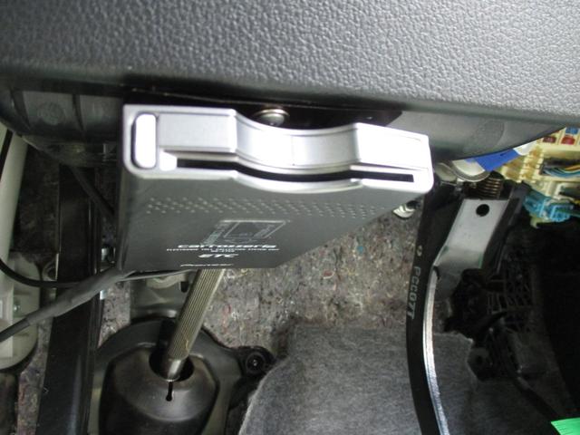 Ｎ－ＢＯＸカスタム Ｇ・ターボパッケージ　ターボ車　ＨＩＤ　フォグ　オートライト　両側パワースライドドア　クルーズコントロール　パドルシフト　カロッツェリアナビ　バックカメラ　地デジ　ＤＶＤ再生　ブルートゥース　ＥＴＣ　禁煙車（28枚目）