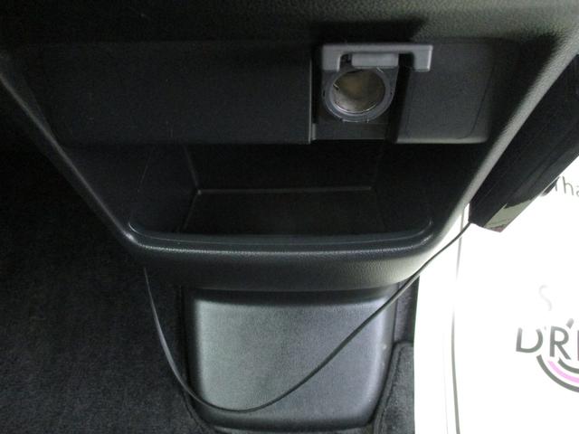 Ｎ－ＢＯＸカスタム ２トーンカラースタイル　Ｇ・ターボＬパッケージ　ワンオーナー　ＨＩＤ　フォグ　オートライト　オートドアミラー　両側パワースライドドア　クルコン　パドルシフト　純正ナビ　バックカメラ　地デジ　ＤＶＤ再生　ブルートゥース　ドラレコ　ウーファー　禁煙車（34枚目）