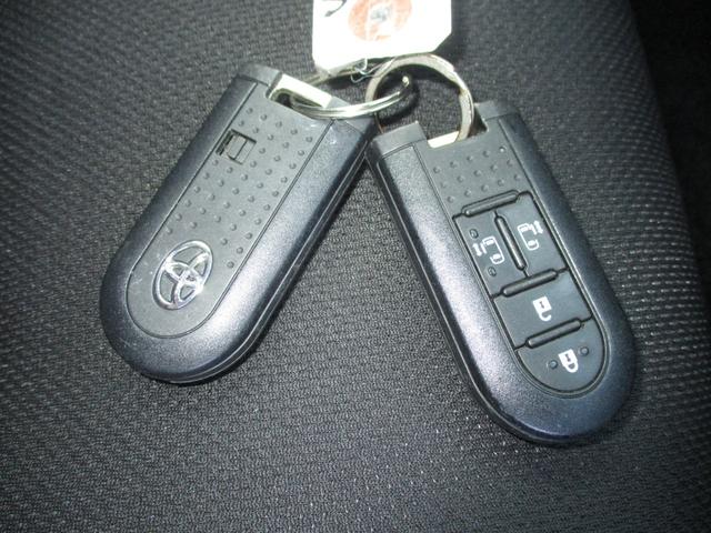 タンク カスタムＧ　Ｓ　スマートアシスト　ワンオーナー　フォグ　オートライト　オートドアミラー　両側パワースライドドア　クルコン　前席シートヒーター　純正ナビ　バックカメラ　地デジ　ブルートゥース　ＥＴＣ　ドラレコ　禁煙車（29枚目）