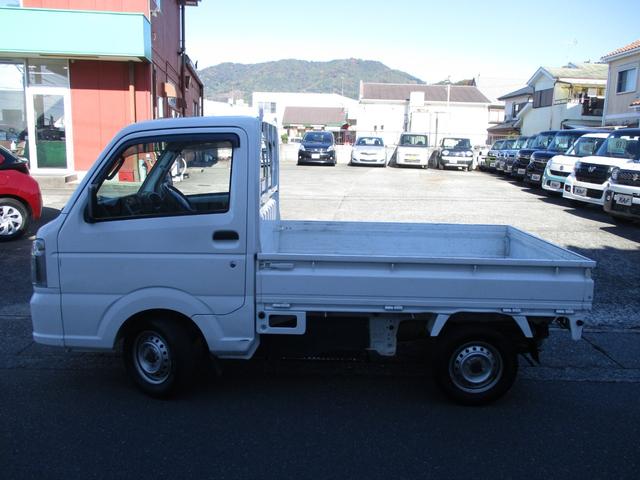 キャリイトラック ＫＣエアコン・パワステ　４ＷＤ　５速マニュアル　エアコン　パワステ　エアバッグ　三方開　ＡＭ／ＦＭラジオ　サイドバイザー　禁煙車（5枚目）