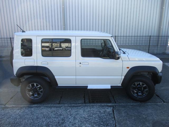 ジムニーノマド ＦＣ　登録済み未使用車　デュアルカメラブレーキサポート　ＬＥＤ　フォグ　オートライト　電格ミラー　クルーズコントロール　ステアリングスイッチ　前席シートヒーター　メーカー保証付（4枚目）