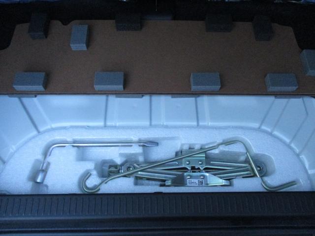 ジムニーノマド ＦＣ　登録済み未使用車　デュアルカメラブレーキサポート　ＬＥＤ　フォグ　オートライト　電格ミラー　クルーズコントロール　ステアリングスイッチ　前席シートヒーター　メーカー保証付（32枚目）