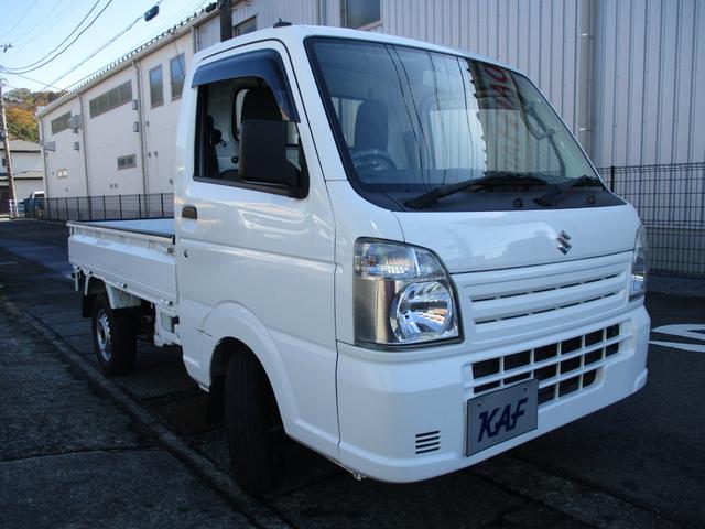 キャリイトラック ＫＣエアコン・パワステ　４ＷＤ　５速マニュアル　エアコン　パワステ　三方開　ＡＭ／ＦＭラジオ　ゲートプロテクタ　サイドバイザー　フロアマット　ＥＴＣ　禁煙車（6枚目）