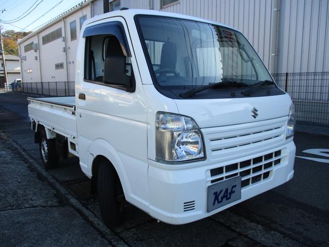 キャリイトラック ＫＣエアコン・パワステ　４ＷＤ　５速マニュアル　エアコン　パワステ　エアバッグ　三方開　ゲートプロテクタ　ＡＭ／ＦＭラジオ　サイドバイザー　フロアマット　禁煙車（6枚目）