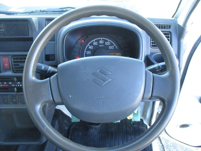 キャリイトラック ＫＣエアコン・パワステ　４ＷＤ　５速マニュアル　エアコン　パワステ　エアバッグ　三方開　ゲートプロテクタ　ＡＭ／ＦＭラジオ　サイドバイザー　フロアマット　禁煙車（21枚目）