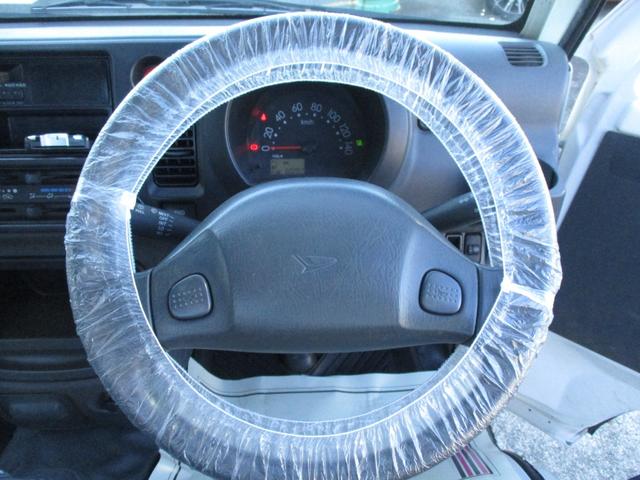 ハイゼットトラック エアコン・パワステ スペシャル 4WD 5速マニュアル エアコン パワステ ゲートプロテクタ AM/FMラジオ サイドバイザー フロアマット ETC(21枚目)