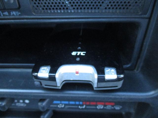 ハイゼットトラック エアコン・パワステ スペシャル 4WD 5速マニュアル エアコン パワステ ゲートプロテクタ AM/FMラジオ サイドバイザー フロアマット ETC(26枚目)