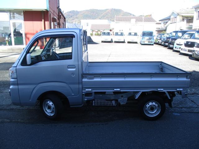 ハイゼットトラック エクストラ　４ＷＤ　オートマ車　エアコン　パワステ　パワーウインドウ　ＡＢＳ　エアバッグ　フォグ　キーレス　荷台作業灯（5枚目）