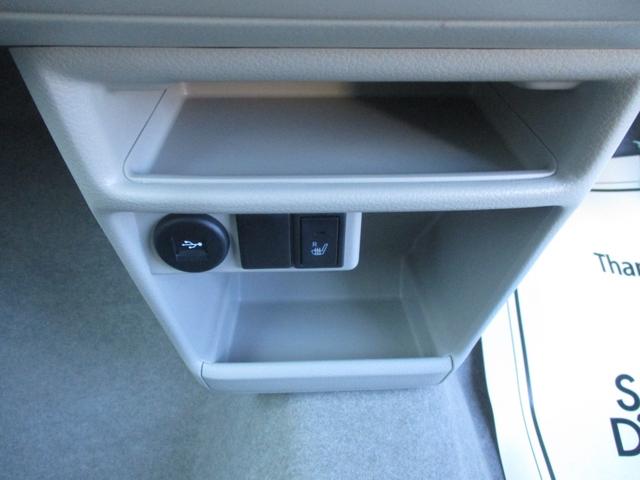 アルトラパン S レーダーブレーキサポート ワンオーナー HID オートライト 電格ミラー ステアリングスイッチ 運転席シートヒーター 純正ナビ 全方位カメラ 地デジ DVD再生 ブルートゥース 禁煙車(26枚目)