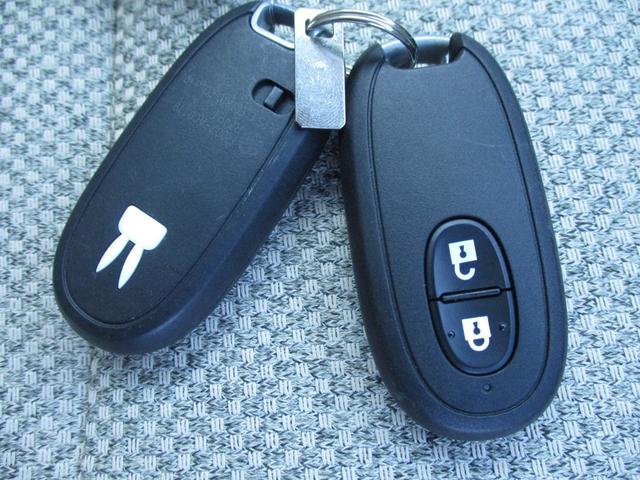 アルトラパン S レーダーブレーキサポート ワンオーナー HID オートライト 電格ミラー ステアリングスイッチ 運転席シートヒーター 純正ナビ 全方位カメラ 地デジ DVD再生 ブルートゥース 禁煙車(30枚目)