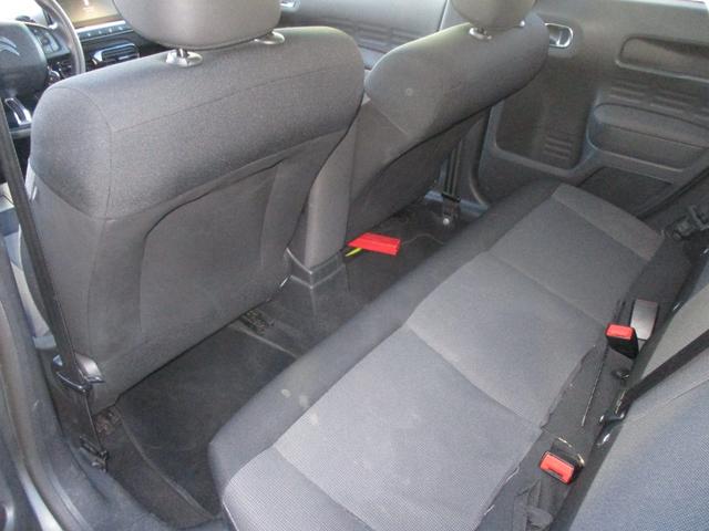 Ｃ４ カクタス ベースグレード　本国仕様　１６００ｃｃ　左ハンドル　ディーゼル　オートライト　ガラスルーフ　クルーズコントロール　パドルシフト　純正オーディオ　キーレス　ＥＴＣ（12枚目）