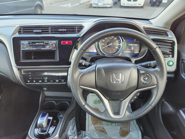 グレイス ハイブリッドＬＸ　車検整備付　キーレス　プッシュスタート　電格ミラー（35枚目）
