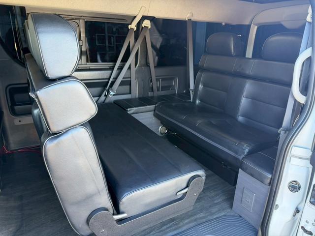 ハイエースワゴン GL 車検整備付 キーレス プッシュスタート 電格ミラー CD DVD再生 TV ナビ ETC バックカメラ リアモニター アルミ ローダウン 車高調 クルコン エアロ フルフラット ACコンセント(30枚目)