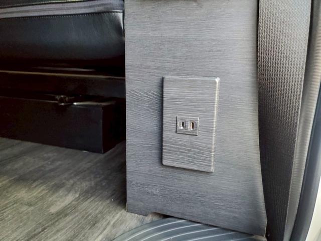 ハイエースワゴン GL 車検整備付 キーレス プッシュスタート 電格ミラー CD DVD再生 TV ナビ ETC バックカメラ リアモニター アルミ ローダウン 車高調 クルコン エアロ フルフラット ACコンセント(38枚目)