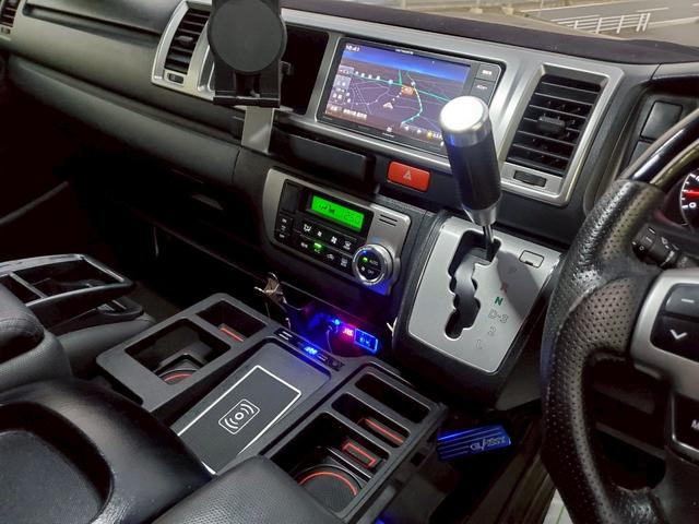 ハイエースワゴン GL 車検整備付 キーレス プッシュスタート 電格ミラー CD DVD再生 TV ナビ ETC バックカメラ リアモニター アルミ ローダウン 車高調 クルコン エアロ フルフラット ACコンセント(46枚目)