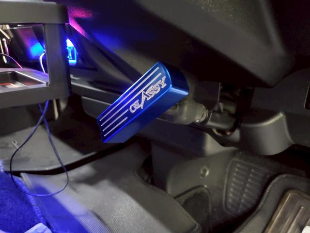 ハイエースワゴン GL 車検整備付 キーレス プッシュスタート 電格ミラー CD DVD再生 TV ナビ ETC バックカメラ リアモニター アルミ ローダウン 車高調 クルコン エアロ フルフラット ACコンセント(47枚目)