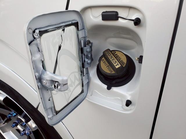 ハイエースワゴン GL 車検整備付 キーレス プッシュスタート 電格ミラー CD DVD再生 TV ナビ ETC バックカメラ リアモニター アルミ ローダウン 車高調 クルコン エアロ フルフラット ACコンセント(50枚目)