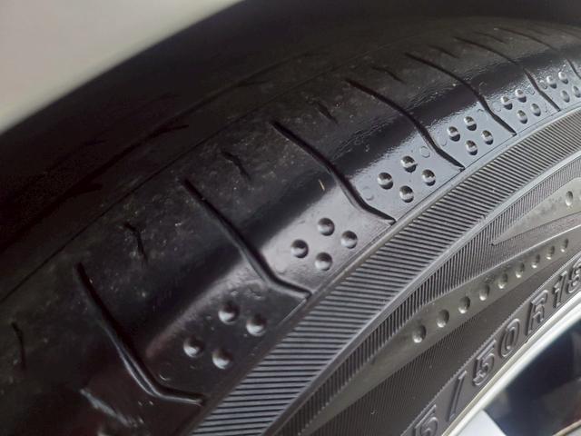 ハイエースワゴン GL 車検整備付 キーレス プッシュスタート 電格ミラー CD DVD再生 TV ナビ ETC バックカメラ リアモニター アルミ ローダウン 車高調 クルコン エアロ フルフラット ACコンセント(52枚目)