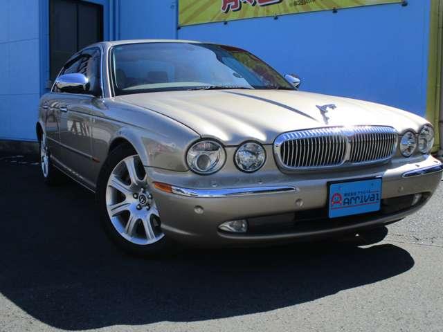 ＸＪ ＸＪ８　３．５　ベージュ革内装　ナビ　ＥＴＣ　天張り張り替済み　ディラー車　右ハンドル　ダイムラーグリル　ダイムラーエンブレム（7枚目）