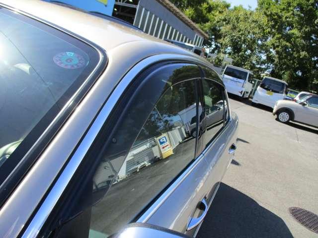 ＸＪ ＸＪ８　３．５　ベージュ革内装　ナビ　ＥＴＣ　天張り張り替済み　ディラー車　右ハンドル　ダイムラーグリル　ダイムラーエンブレム（20枚目）