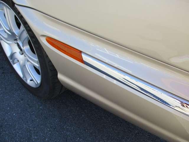 ＸＪ ＸＪ８　３．５　ベージュ革内装　ナビ　ＥＴＣ　天張り張り替済み　ディラー車　右ハンドル　ダイムラーグリル　ダイムラーエンブレム（26枚目）