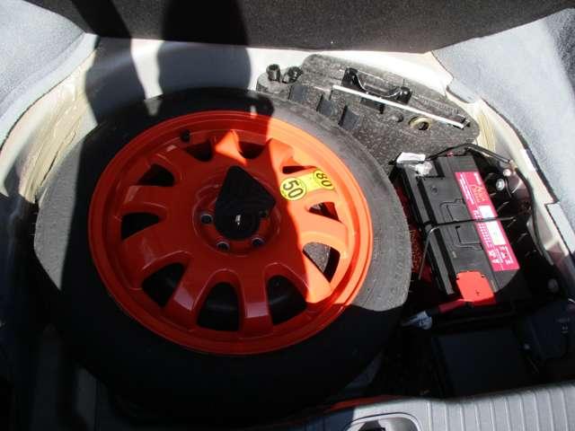 ＸＪ ＸＪ８　３．５　ベージュ革内装　ナビ　ＥＴＣ　天張り張り替済み　ディラー車　右ハンドル　ダイムラーグリル　ダイムラーエンブレム（43枚目）