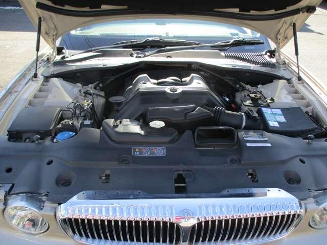 ＸＪ ＸＪ８　３．５　ベージュ革内装　ナビ　ＥＴＣ　天張り張り替済み　ディラー車　右ハンドル　ダイムラーグリル　ダイムラーエンブレム（44枚目）